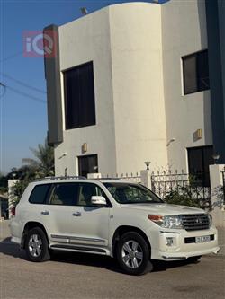 تۆیۆتا لاند کروزەر